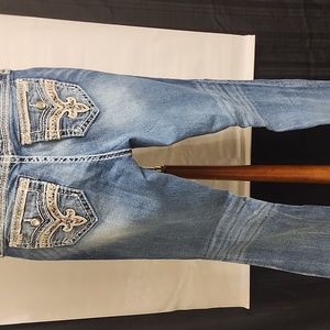 ROCK REVIVAL JEAN S